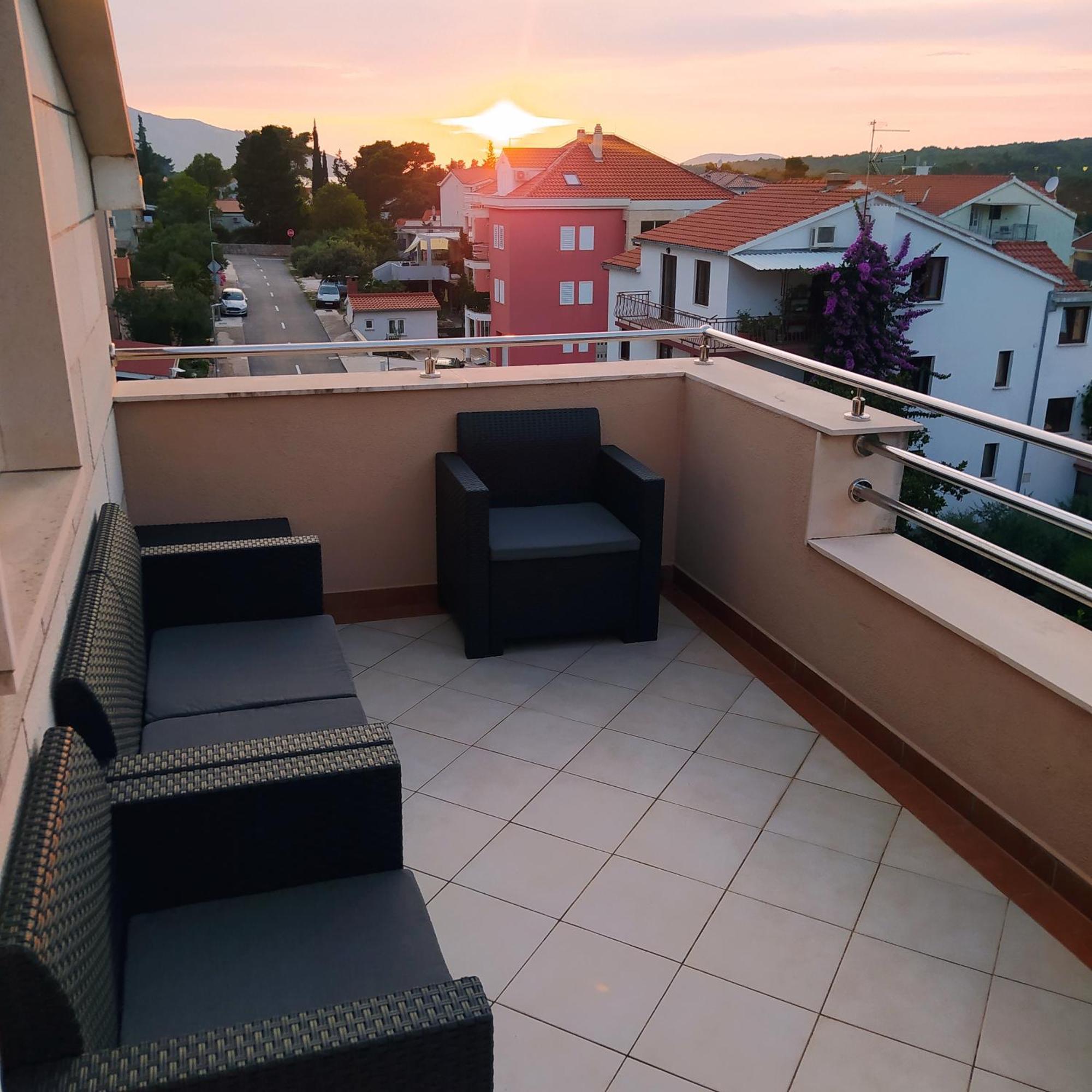 Peter&Zana Apartments 스타리 그라드 외부 사진